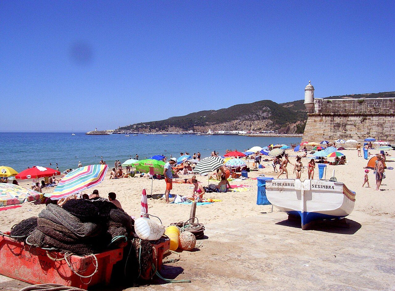 Praia e fortaleza de Sesimbra